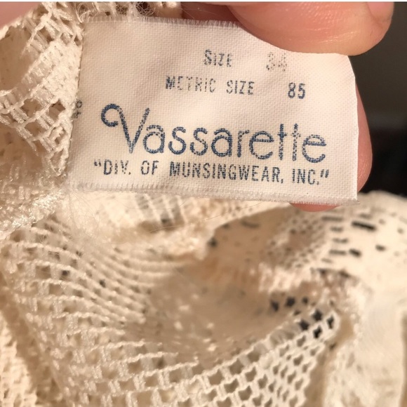 ⭐️ Vintage 1950’s Vassarette Lace Paisley & Floral Nightgown and Overcoat Set - Picture 11 of 12